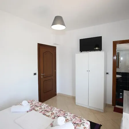 Hotel Horizont Sarande Couette-café Saranda