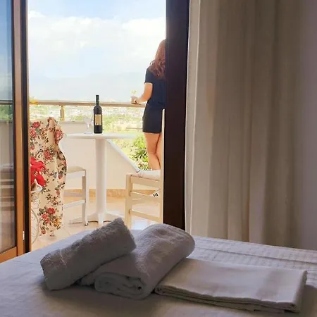 Hotel Horizont Sarande Couette-café *
