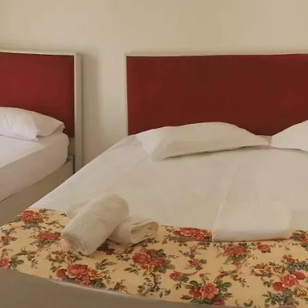 Hotel Horizont Sarande *